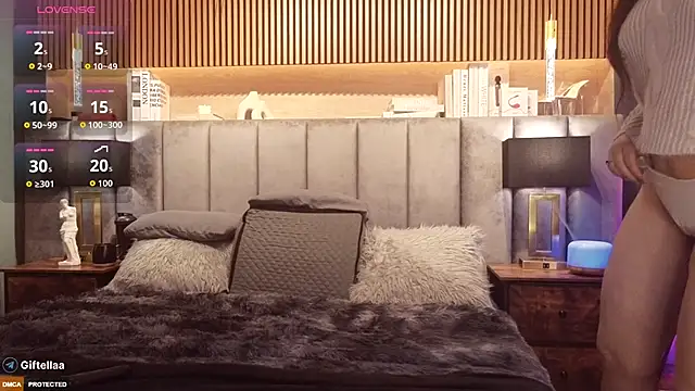 Angelina Dior online show from 22, 9, 2025