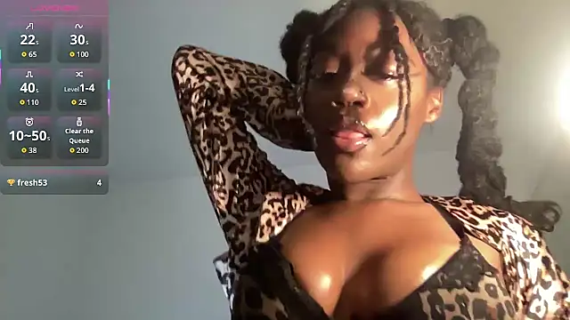 maskedgirl5005 online show from 12, 11, 2025