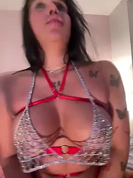 Bella  Wood online show from 6, 2, 2026