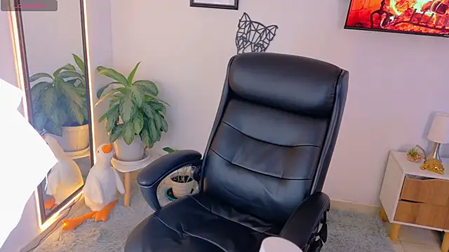 Snapshot of Elian_savoy chatting on 28, 9, 2025 Elian savoy online show from 28, 9, 2025