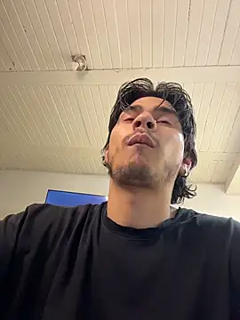 Snapshot of Elian_savoy chatting on 26, 10, 2025 Elian savoy online show from 26, 10, 2025