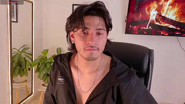 Snapshot of Elian_savoy chatting on 18, 11, 2025 Elian savoy online show from 18, 11, 2025