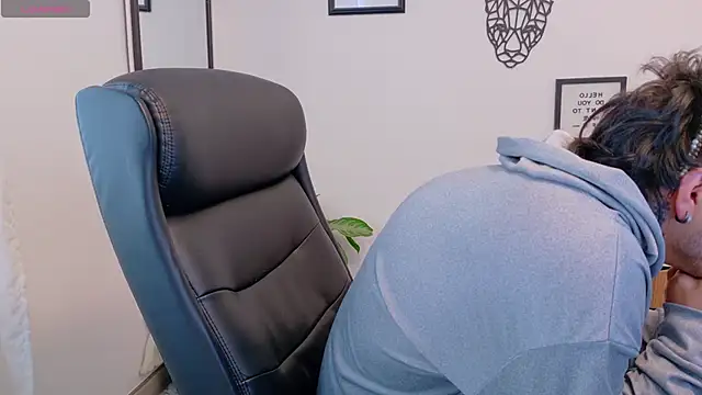 Snapshot of Elian_savoy chatting on 15, 1, 2026 Elian savoy online show from 15, 1, 2026