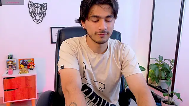 Snapshot of Elian_savoy chatting on 14, 2, 2026 Elian savoy online show from 14, 2, 2026