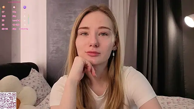 ElvinaRose online show from 27, 11, 2025