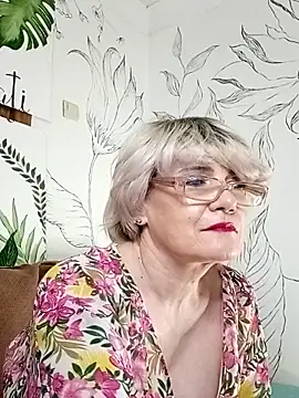 Catty Lady online show from 18, 5, 2026
