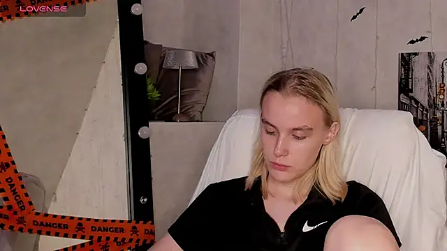 Carolin Miller online show from 13, 11, 2025