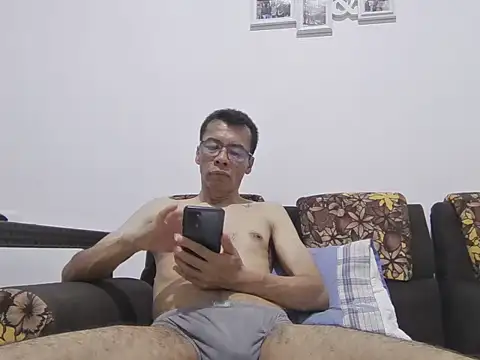 Snapshot of skinnylatino51 chatting on 27, 6, 2026 skinnylatino51 online show from 27, 6, 2026