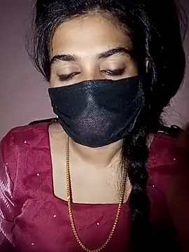 Snapshot of umairahaasan_1 chatting on 19, 9, 2025 umairahaasan 1 online show from 19, 9, 2025