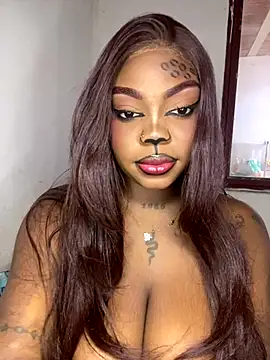 MiiaaCollinss online show from 28, 10, 2025