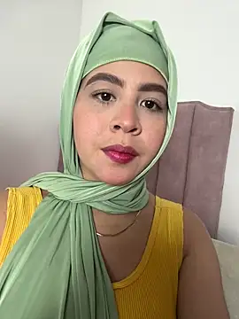 Snapshot of cala_borhan chatting on 19, 4, 2026 cala borhan online show from 19, 4, 2026
