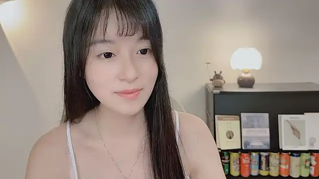 Snapshot of Onechestnut chatting on 29, 5, 2026 Onechestnut online show from 29, 5, 2026