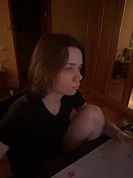 enchanting chloe online show from 8, 11, 2025