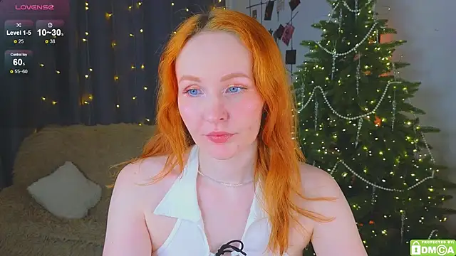 Snapshot of JoyceJones chatting on 15, 12, 2025 JoyceJones online show from 15, 12, 2025