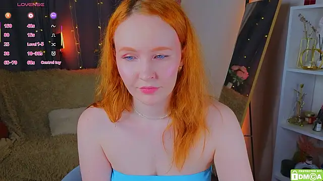 Snapshot of JoyceJones chatting on 8, 2, 2026 JoyceJones online show from 8, 2, 2026