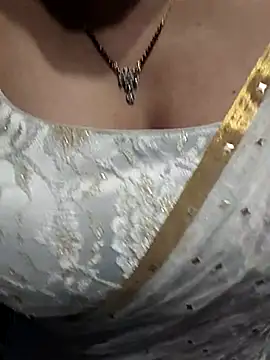 Snapshot of Anuforyou19 chatting on 8, 10, 2025 Anuforyou19 online show from 8, 10, 2025