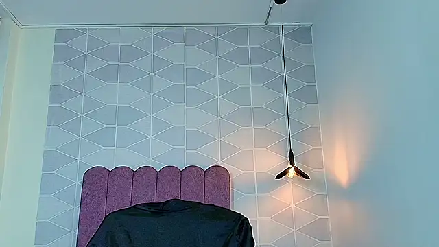 Snapshot of Aly_Loving chatting on 10, 11, 2025 Aly Loving online show from 10, 11, 2025