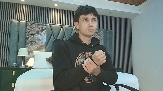 Snapshot of Michael_blue chatting on 14, 1, 2026 Michael blue online show from 14, 1, 2026