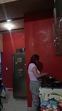 Snapshot of carolinhe_ chatting on 24, 10, 2025 carolinhe online show from 24, 10, 2025