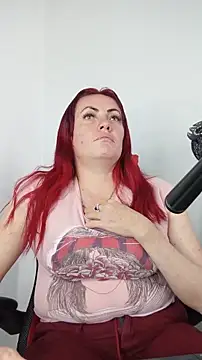 Snapshot of carolinhe_ chatting on 14, 11, 2025 carolinhe online show from 14, 11, 2025