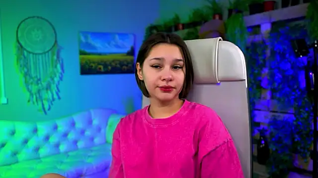 KimClarks  online show from 19, 2, 2026