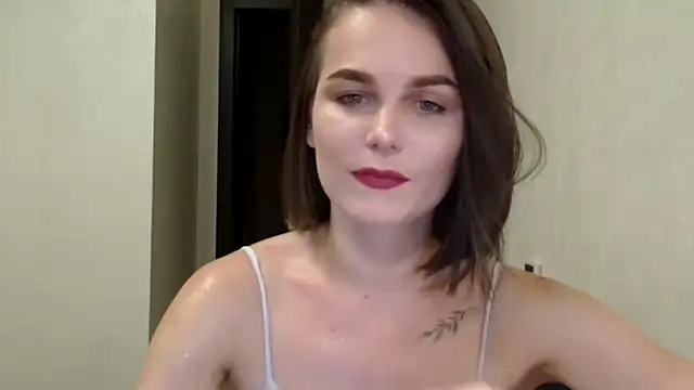 Snapshot of Silviaa_a chatting on 6, 8, 2026 Silviaa a online show from 6, 8, 2026