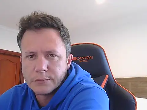 Snapshot of TroyDieselXXX chatting on 19, 9, 2025 TroyDieselXXX online show from 19, 9, 2025