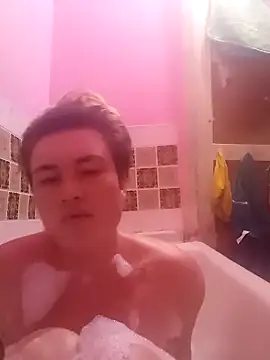 Snapshot of MoonIrene chatting on 25, 10, 2025 MoonIrene online show from 25, 10, 2025