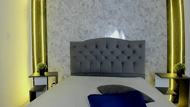 GiannaSlimJB online show from 25, 2, 2026