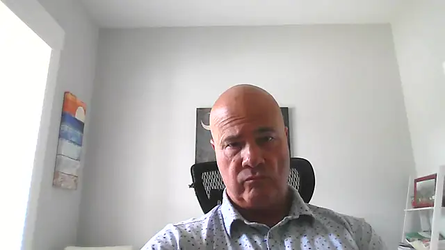 Snapshot of cyclone1212 chatting on 9, 6, 2026 cyclone1212 online show from 9, 6, 2026