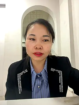 Snapshot of xlj4523 chatting on 28, 10, 2025 xlj4523 online show from 28, 10, 2025