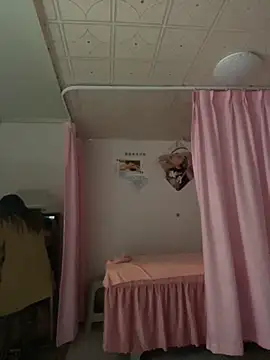 Snapshot of xlj4523 chatting on 30, 10, 2025 xlj4523 online show from 30, 10, 2025