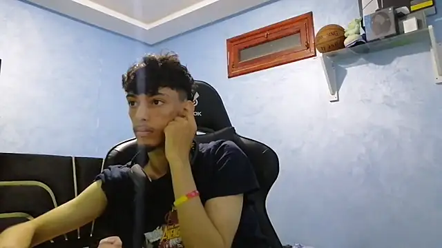 Snapshot of Dark_DesireX chatting on 2, 10, 2025 Dark DesireX online show from 2, 10, 2025