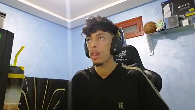 Snapshot of Dark_DesireX chatting on 22, 10, 2025 Dark DesireX online show from 22, 10, 2025