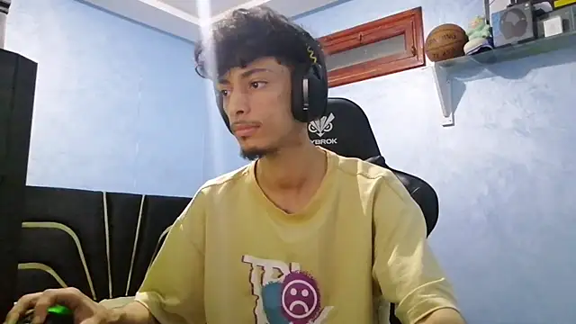 Snapshot of Dark_DesireX chatting on 29, 10, 2025 Dark DesireX online show from 29, 10, 2025