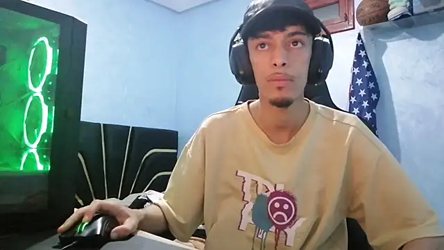 Snapshot of Dark_DesireX chatting on 25, 11, 2025 Dark DesireX online show from 25, 11, 2025