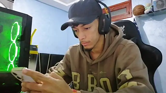 Snapshot of Dark_DesireX chatting on 28, 11, 2025 Dark DesireX online show from 28, 11, 2025