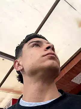 Snapshot of MR_MUSCLE chatting on 17, 9, 2025 MR MUSCLE online show from 17, 9, 2025