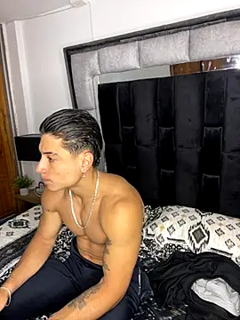 Snapshot of MR_MUSCLE chatting on 23, 10, 2025 MR MUSCLE online show from 23, 10, 2025