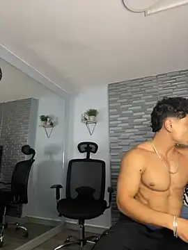 Snapshot of MR_MUSCLE chatting on 14, 12, 2025 MR MUSCLE online show from 14, 12, 2025