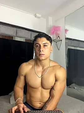 Snapshot of MR_MUSCLE chatting on 20, 12, 2025 MR MUSCLE online show from 20, 12, 2025