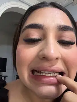 Snapshot of JasmineRhodes chatting on 25, 11, 2025 JasmineRhodes online show from 25, 11, 2025