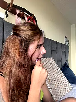 Snapshot of AllieYourGirl chatting on 19, 9, 2025 AllieYourGirl online show from 19, 9, 2025