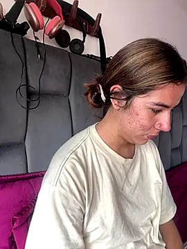 AllieYourGirl online show from 19, 12, 2025