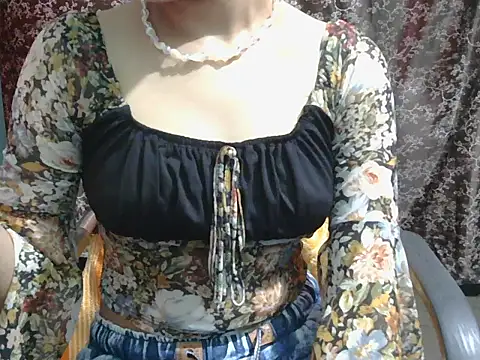 Snapshot of lovely_soniya chatting on 28, 7, 2026 lovely soniya online show from 28, 7, 2026
