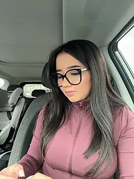 Michelle Zoe online show from 6, 6, 2026