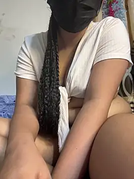 Snapshot of Ariana__Marie chatting on 22, 11, 2025 Ariana Marie online show from 22, 11, 2025