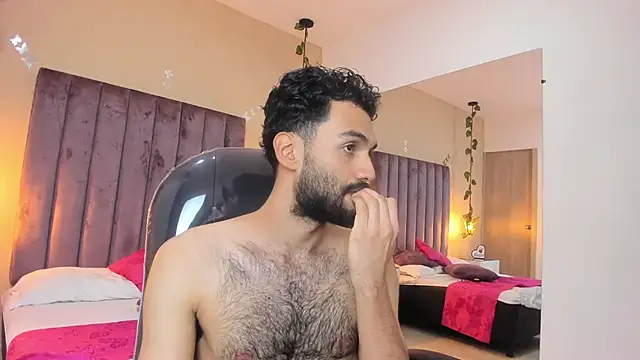 Snapshot of Ryan_Jackson_ chatting on 30, 10, 2025 Ryan Jackson  online show from 30, 10, 2025