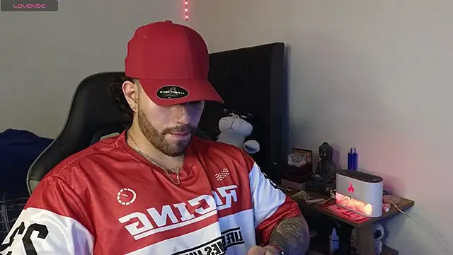 Ades Lowe online show from 25, 2, 2026