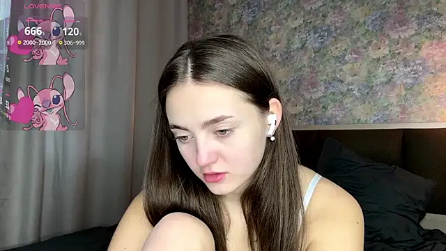 LoraDavi online show from 16, 4, 2026